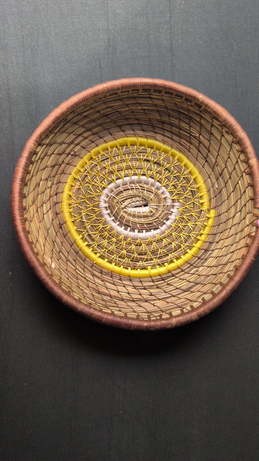 20cm pine needle coiled bowl